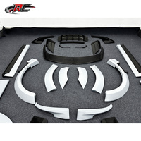 Kit carrosserie en fibre de carbone style MSY pour Range Rover Sport SVR : Spoiler avant, diffuseur arrière, jupes latérales, aileron arrière (extérieur)