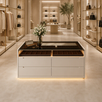 Lemari pajangan perhiasan modern komersial, kabinet kayu lapis E0 ukuran custom, finishing cat bakar, dikirim unit lengkap, untuk toko atau kamar tidur.