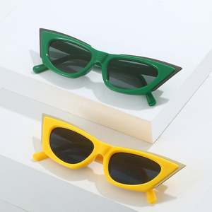 Gafas de Sol de Moda Retro 2025 con Logotipo Personalizado, Montura Grande, Protección UV400, Coloridas, Estilo Ojo de Gato para Mujer - Product Image 3