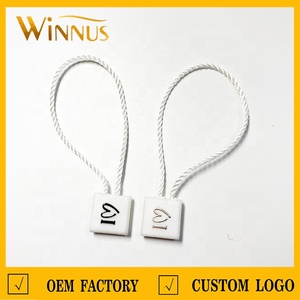 Sneaker con logo in rilievo 3d personalizzato corda con serratura rotonda in plastica con sigillo hangtag string cord shoes watch hang tag <span class=keywords><strong>per</strong></span> bottiglia di <span class=keywords><strong>vino</strong></span> - Product Image 5