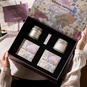 Juego de Velas Aromáticas con Aceites Esenciales, Serie Blooming Delight, en Frascos de Vidrio Hechos a Máquina, de Larga Duración, para Pascua, Ramadán, Diwali - Product Image 4