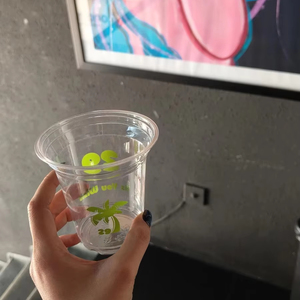 Wholesale 20oz <b>Plastic</b> <b>Cup</b> 32oz 1000ml Single Wall Pet Tea <b>Cup</b> Boba <b>Cups</b> with Dome Lid and Customized Logo - Product Image 2