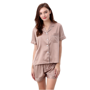 ชุดนอนผ้าซาตินสั้นสำหรับงานแต่งงาน ขายส่งจากโรงงาน รุ่น 3034 เอวยางยืด สีพื้น สำหรับเจ้าสาวและเพื่อนเจ้าสาว เหมาะสำหรับฤดูร้อน - Product Image 3