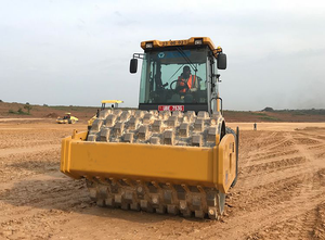 Compacteur de sol à tambour unique de 18 tonnes Xs183 - Rouleau compresseur routier à vendre - Product Image 3