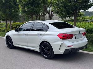 Auto Usata 2022 <span class=keywords><strong>BMW</strong></span> <span class=keywords><strong>Serie</strong></span> <span class=keywords><strong>1</strong></span> 120i M Sport Shadow Edition <span class=keywords><strong>1</strong></span>.5T Turbo Berlina 5 Posti Euro VI Benzina - Product Image 3