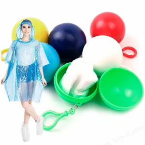 Bola impermeável portátil para criança Adultos viajando esporte ao ar livre bola plástica chaveiro poncho chuva descartável