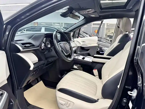 <span class=keywords><strong>Sienna</strong></span> <span class=keywords><strong>2023</strong></span>, 2.5L Híbrido, Usado, Premium, 7 Plazas, Familiar, MPV, Volante a la Izquierda, Interior Claro, Asientos de Cuero, Techo Panorámico - Product Image 4