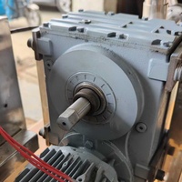 Presse à huile de graines noires chaude et froide Machine de traitement de l'huile de soja et de sésame en acier inoxydable 304 semi-automatique nouveau