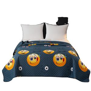 أحدث أغطية مفرش سرير مبتسمة بتصميم كرتوني لطيف مبطنة بالموجات فوق الصوتية مناسبة لجميع فصول السنة هدية رائعة للجميع - Product Image 1