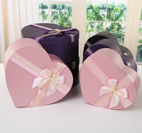 Boîtes cadeaux en gros en forme de cœur, bougie parfumée à la rose, parfum, rouge à lèvres, emballage avec nœud