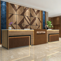 Salon de beauté de luxe, salon de manucure, réception SPA, comptoir incurvé, nouveau design, comptoir de réception moderne en marbre