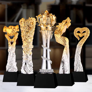 Fabricante JN, trofeos de premios de corona de resina en blanco, trofeo de corona de cristal chapado en oro - Product Image 3