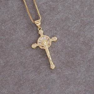 Collane Classiche Religiose in Rame Placcato con Croce per <span class=keywords><strong>Uomo</strong></span> e Donna, Catene 18k con <span class=keywords><strong>Pietre</strong></span> di Zirconia - Product Image 4