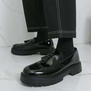 Nouvelles Chaussures Habillées Décontractées pour Hommes Modèle 2026 – Mocassins et Richelieu Tendance en Cuir Brillant à Talon Haut et Dessus Souple - Product Image 4