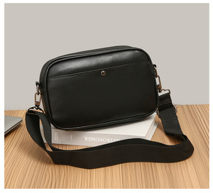 Sac Messager BESTELLA Homme en PU Tendance Transfrontalier, Sacoche Poitrine Croisée Chic, Sac à Bandoulière de Marque Décontracté Type Outil - Product Image 6