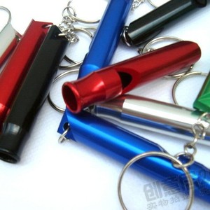 Sifflet en alliage d'aluminium multicolore, équipement de survie durable pour la sécurité en plein air - Product Image 4