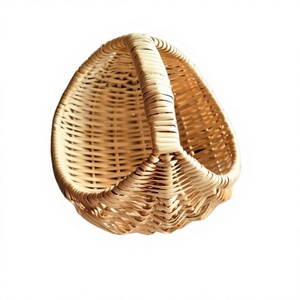 Panier de rangement en bambou léger et portable BS INTERNATIONAL, style bohème artisanal, forme rectangulaire, très vendu - Product Image 6