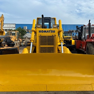 รถดันดินโคมัตสึ D68ESS สีเหลือง รถบูลโดเซอร์สำหรับงานก่อสร้าง เครื่องยนต์คัมมินส์ ปั๊มไฮดรอลิก MOOG กำลัง 180 แรงม้า สำหรับงานใช้งานแล้ว - Product Image 3