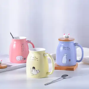 Produttore Logo personalizzato bambini 3D tazza di caffè in ceramica tazze con coperchio e cucchiai
