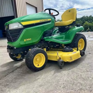 Cortacésped John Deere X950R con asiento, motor de 25 HP y 4 tiempos, 28 V, tractor de jardín de alta resistencia con caja recolectora de césped - Product Image 3