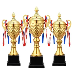 2023 World Metal Günstige Gold Trophy Cup Fußball Sport Meisterschaft Bobblehead Golden Eagle und Award Basketball Figur Trophy