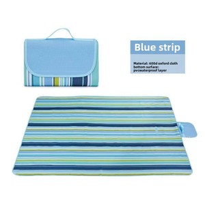 Tapete de Picnic Portátil de Tela Oxford de Alta Calidad, Tapete de Playa con Logotipo Personalizado, Resistente a la Humedad y al Agua - Product Image 3