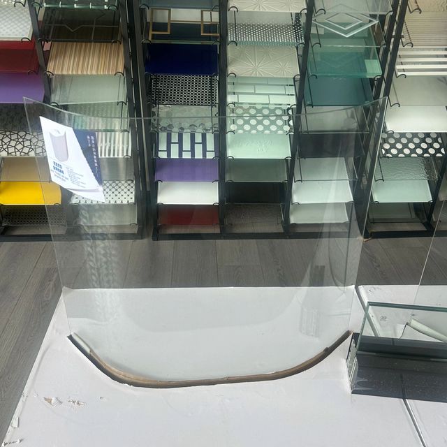 Factory Direct 4mm-19mm Clear Safety High Strength Tempered Glass for Industrial Curtain Wall Hotel Use with 5 Year Warranty