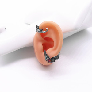Yunnique Boucles d'oreilles manchette en acier inoxydable, design ailes, zircon rouge incrusté en forme de cœur, style punk, bijoux de mode pour hommes et femmes - Product Image 4