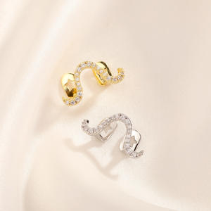 Bracelet minimaliste unisexe en laiton avec zircon lisse en forme de vague torsadée de type Mbius, design de niche 1G-200, accessoire dentaire - Product Image 3