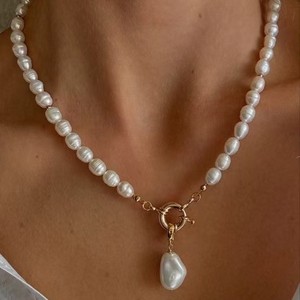 <span class=keywords><strong>Collana</strong></span> con Pendente di <span class=keywords><strong>Perle</strong></span> Barocche d'Acqua Dolce, Lussuosa e Trendy, Placcata in Oro 18K, Acciaio Inossidabile 316L, Chiusura OT, Resistente all'Acqua e all'Ossidazione - Product Image 1