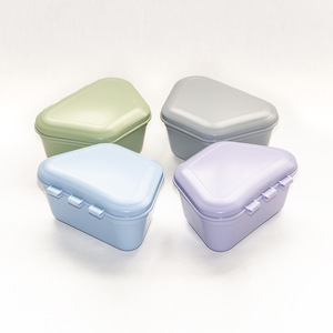 Estuche para Dentaduras Postizas de Plástico de 11x8.2x5.5cm para Uso Doméstico - Product Image 3