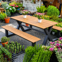 Table de pique-nique d'extérieur avec bancs, structure en aluminium, revêtement en poudre, plateau en WPC, design moderne, pour entrepôts et espaces de restauration commerciaux