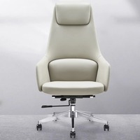 Silla de oficina reclinable giratoria de cuero de alta gama, silla de escritorio moderna de lujo ligero, silla de estilo italiano