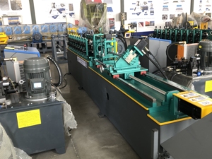 Rotolo ad alta velocità del canale <span class=keywords><strong>c</strong></span> che forma la macchina del rotolo del canale u che forma la macchina per egitto - Product Image 5