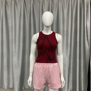 Canotta da <span class=keywords><strong>donna</strong></span> in cotone a costine, personalizzata, all'ingrosso, modello basic, sportiva, girocollo, con bordo grezzo, aderente, ricamata, crop top - Product Image 2