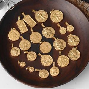 Medalla de retrato de Jesús de acero inoxidable de Elisabeth Queen, dijes de joyería DIY, colgantes de moneda de la Virgen María religiosa Vintage - Product Image 3