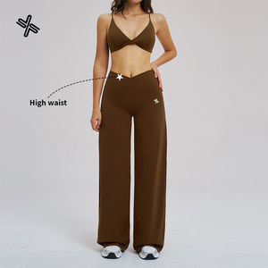 طقم ملابس رياضية نسائية بشعار مخصص، حمالة صدر رياضية بتصميم ملتوي من الأمام، بنطلون يوجا واسع الساق بخصر مرتفع، طقم من قطعتين - Product Image 5