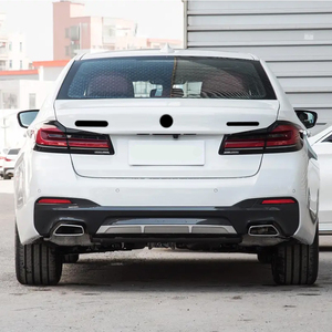 Parachoques delantero y trasero de nueva condición con recortes de luz antiniebla para <span class=keywords><strong>modelos</strong></span> <span class=keywords><strong>BMW</strong></span> 5 Series 2018-2020, actualización <span class=keywords><strong>2023</strong></span>, Kit de carrocería de coche - Product Image 5