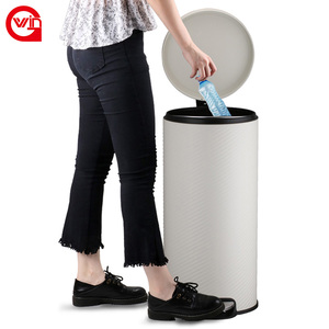 Lussuoso Cestino per Rifiuti da 3-30L per Interni, Bidone in Metallo per Rifiuti Alimentari con Pedale - Product Image 6