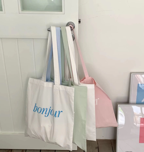 Bolsa de compras reutilizable de lona ecológica con logotipo personalizado impreso y diseño de letras - Product Image 1