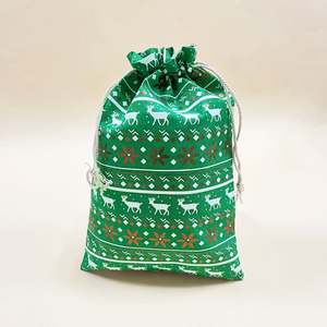 Sacs de Noël rouges et verts avec cordon de serrage, pochettes cadeaux en coton écologiques pour les cadeaux de Noël - Tailles personnalisables - Product Image 2