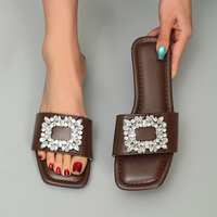 Femmes 2025 été nouveau fond plat eau diamant pantoufles en plein air Cool pantoufles chaussures de plage en peluche sac à bandoulière chaîne femmes sac