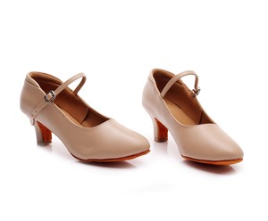 Nouvelle Arrivée Chaussures de <span class=keywords><strong>Danse</strong></span> <span class=keywords><strong>Folklorique</strong></span> et de Bal pour Femmes Adultes, Modèle Caractère, Élégantes et Confortables, Tige en PU, Semelle Extérieure en Cuir Véritable, Meilleures Ventes - Product Image 2