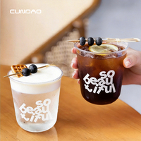 Logo personnalisé 12/14/16/18/20oz en forme de U boisson froide thé au lait Soda café glacé gobelets en plastique transparent jetables pour animaux de compagnie avec couvercles