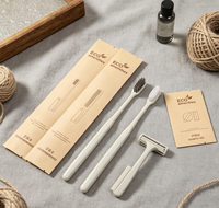 Emballage en papier kraft entièrement biodégradable sans plastique. Articles individuels pour salle de bain d'hôtel avec logo écologique personnalisé.