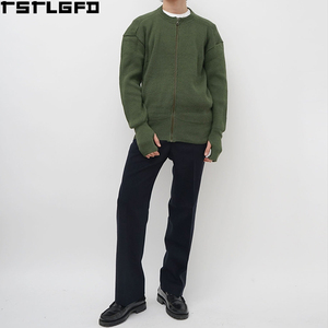 Cardigan en laine côtelée personnalisé pour homme, vert olive, avec trous pour les pouces, coupe oversize, style streetwear, fabricants de pulls pour homme en gros - Product Image 4