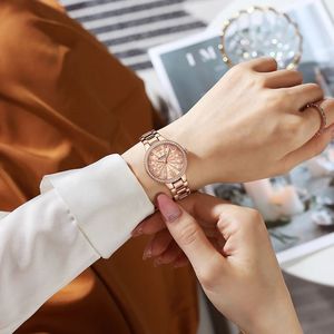 CURREN 9085 Nuevo Reloj de Pulsera de Cuarzo de Lujo para Mujer, Reloj de Acero Inoxidable con Esfera Rosa, Reloj de Vestir de Moda para Mujer, Montre Femme, Reloj - Product Image 2