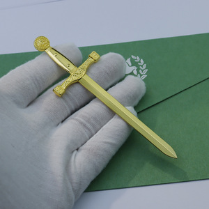 Cao Cấp Kim Loại Thủ Công Mỹ Nghệ Thư Mở Thanh Kiếm <span class=keywords><strong>Templar</strong></span> Thanh Kiếm Thiết Kế Với Khắc Khắc Đúc Kỹ Thuật Cho Mở Phong Bì - Product Image 3