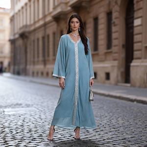 Robe Abaya de luxe élégante en polyester avec strass thermocollants pour femmes musulmanes, fournisseur en gros personnalisé - Product Image 1