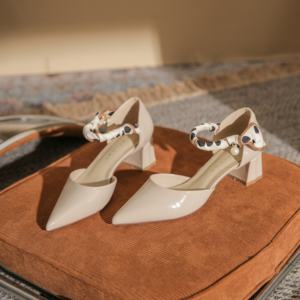 Sandales à talons hauts décontractées à bout pointu et semelle plate, chaussures à talons hauts exquises, chaussures de bureau décontractées - Product Image 1